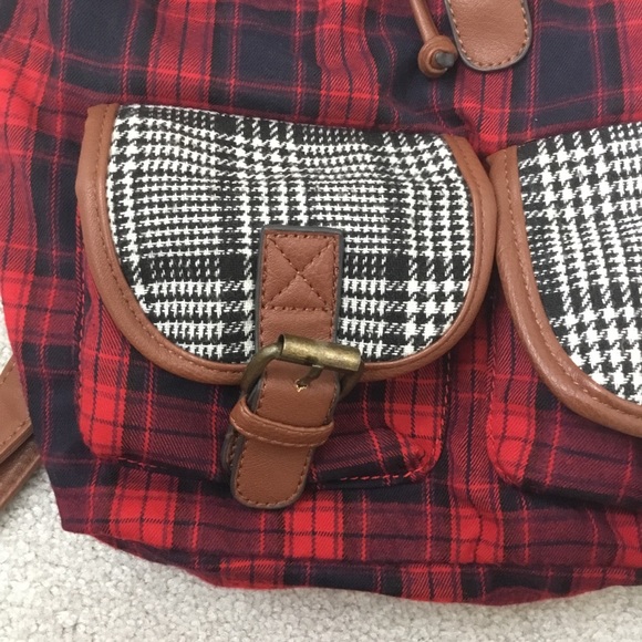 Backpack - Picture 4 of 9